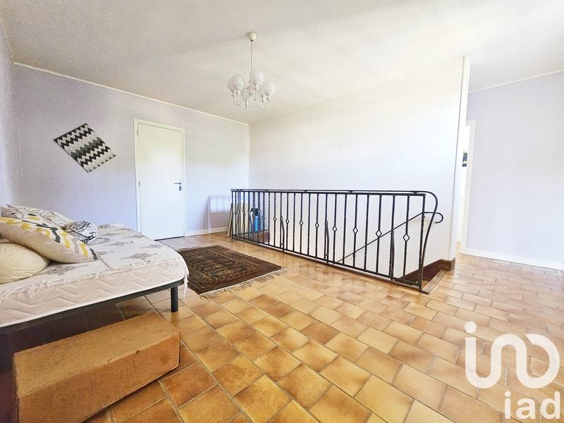 Maison - 260 m² - 8 pièces