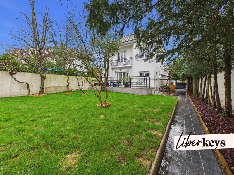 Maison - 160 m² - 6 pièces