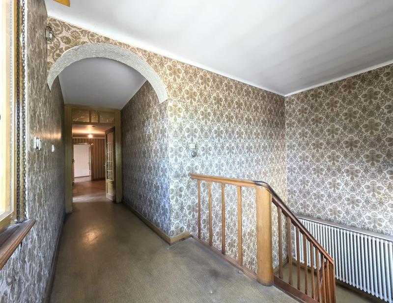 Appartement - 153 m² - 8 pièces