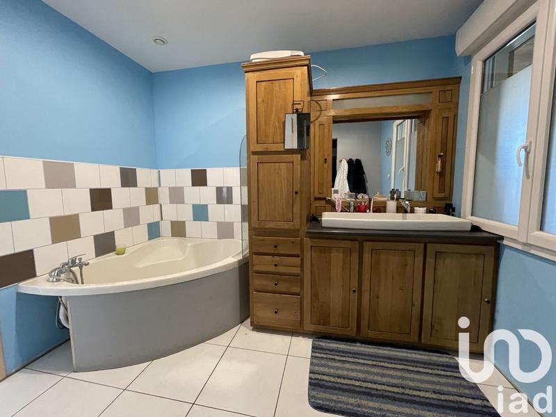 Maison - 205 m² - 6 pièces