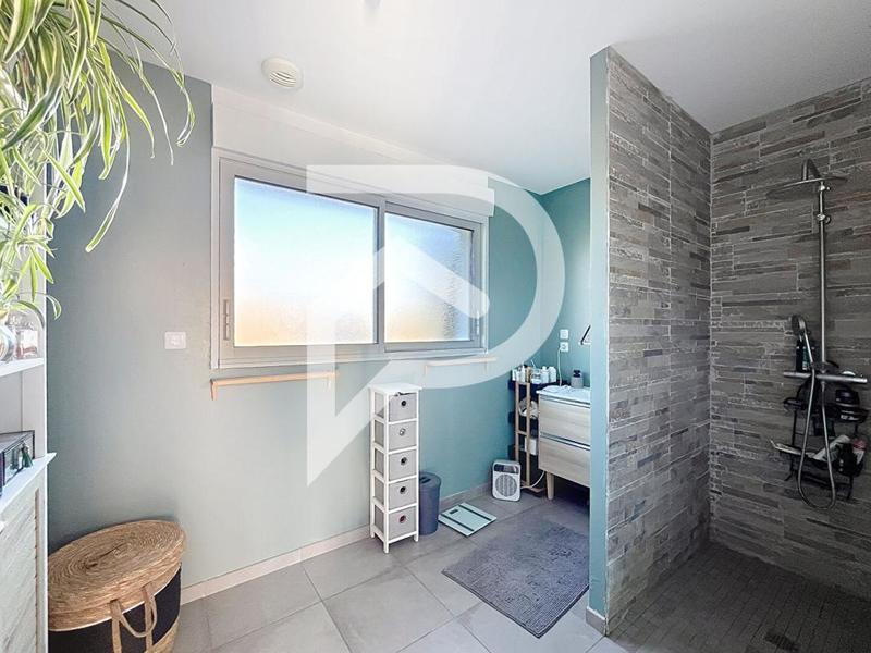 Pavillon - 145 m² - 5 pièces