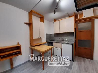 Studio - 26 m² - 2 pièces
