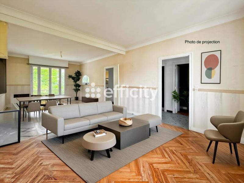 Maison - 145 m² - 6 pièces