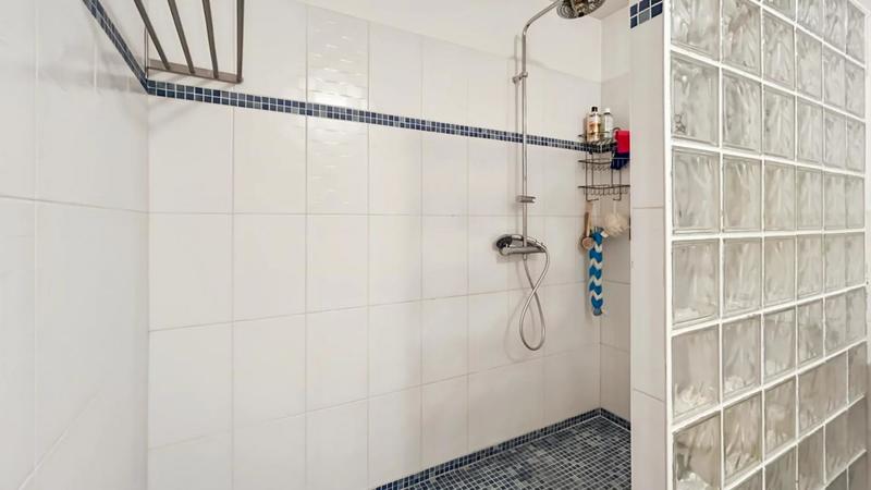 Maison - 168 m² - 7 pièces