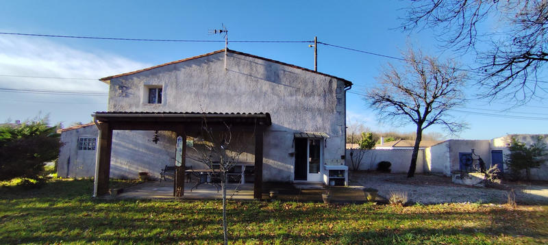 Maison - 88 m² - 4 pièces