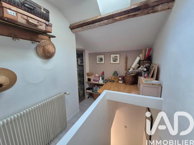 Maison - 370 m² - 5 pièces