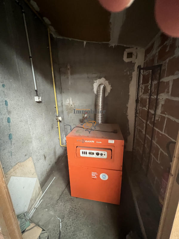 Maison - 700 m² - 14 pièces