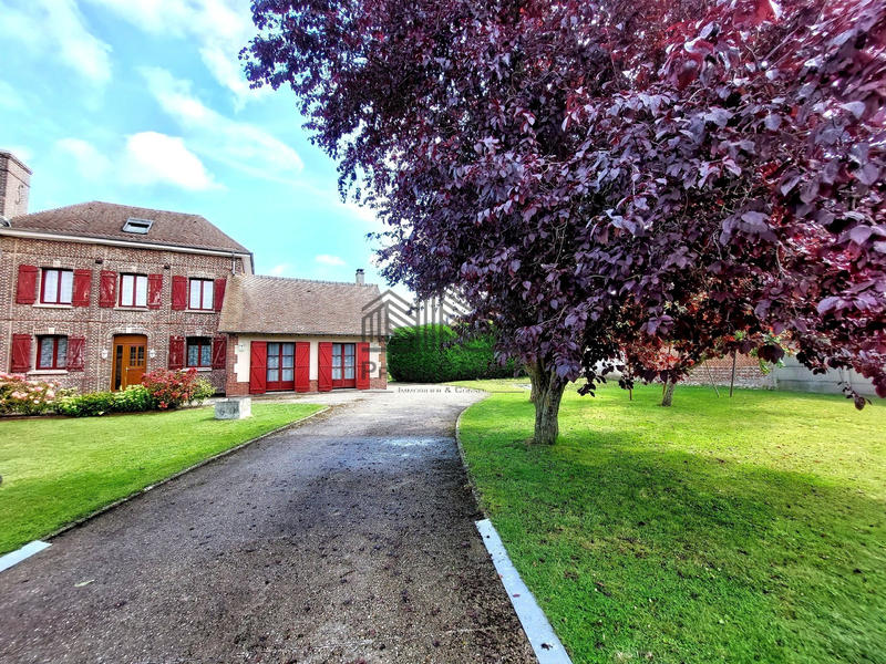 Maison - 198 m² - 7 pièces