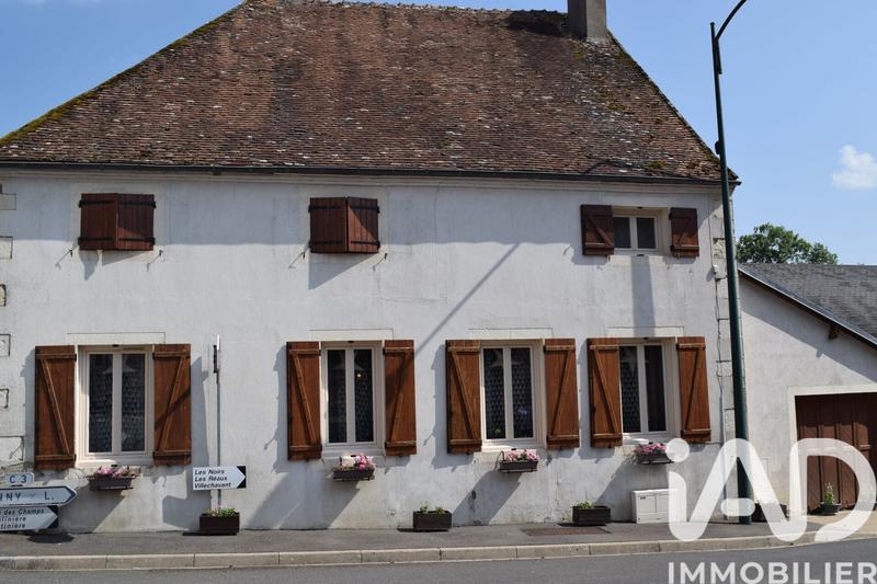 Maison de village - 222 m² - 10 pièces