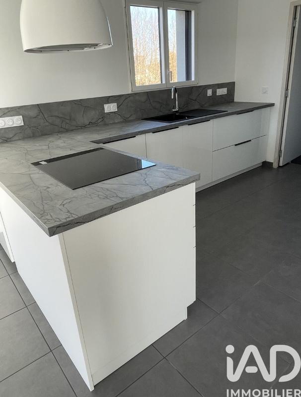 Maison - 97 m² - 5 pièces