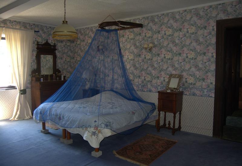 Maison - 270 m² - 6 pièces