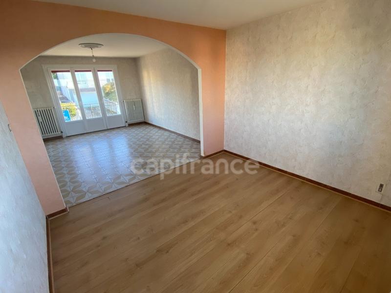 Maison - 89 m² - 6 pièces