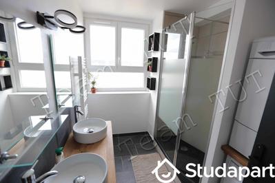 Chambre - 13 m² - 1 pièce