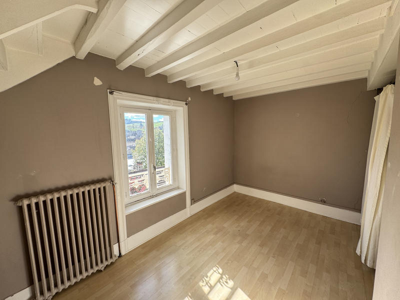 Maison - 95 m² - 6 pièces