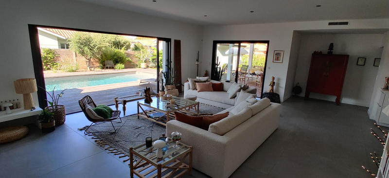 Villa - 182 m² - 6 pièces