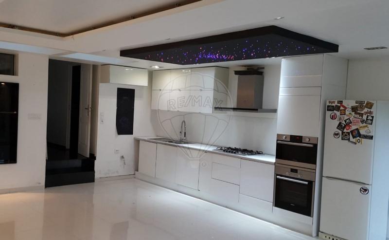 Immeuble - 130 m² - 7 pièces