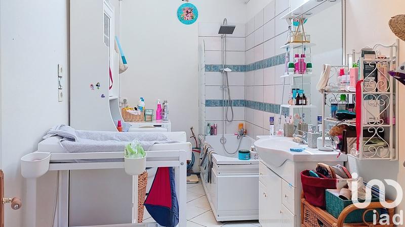 Maison - 99 m² - 6 pièces