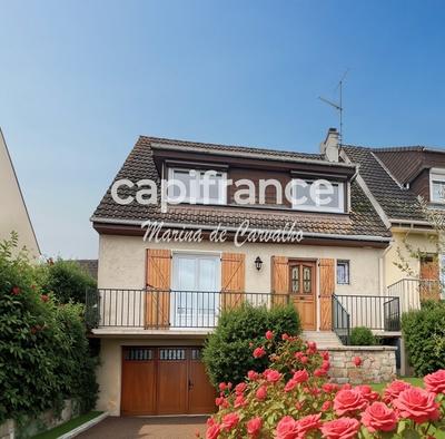 Maison - 93 m² - 4 pièces