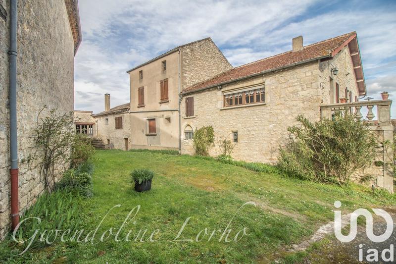 Maison - 212 m² - 8 pièces