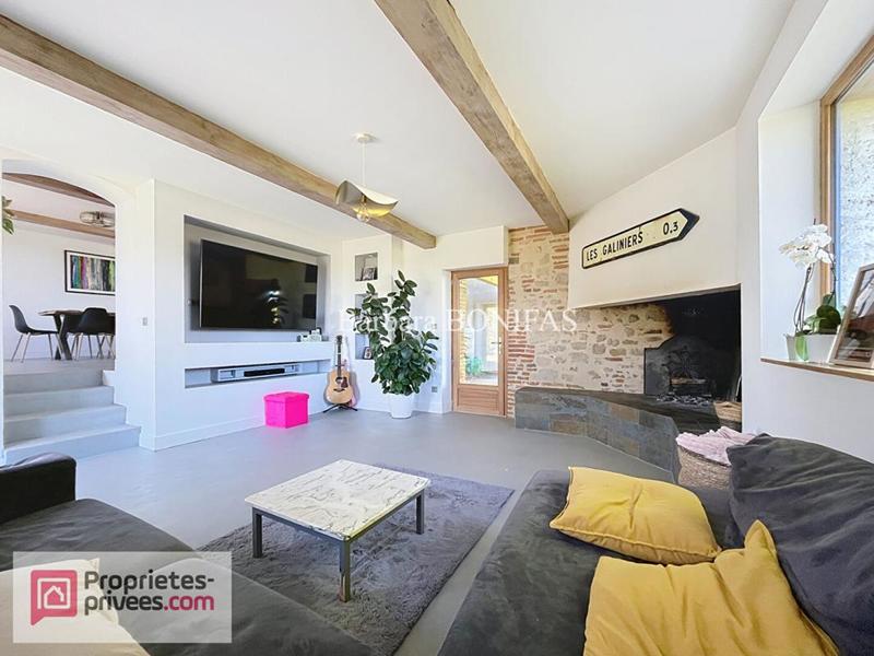 Maison - 202 m² - 6 pièces