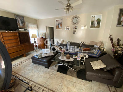 Maison - 140 m² - 8 pièces