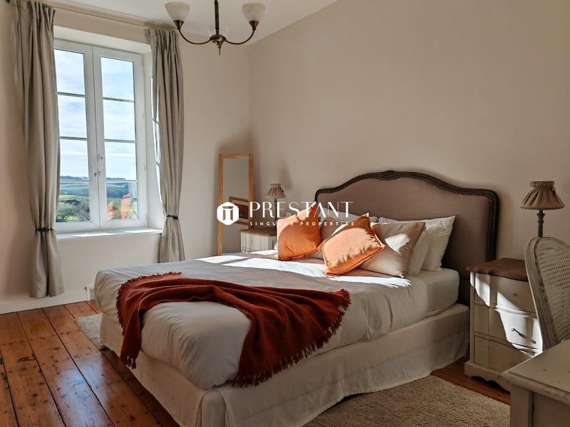 Maison de domaine - 755 m² - 18 pièces