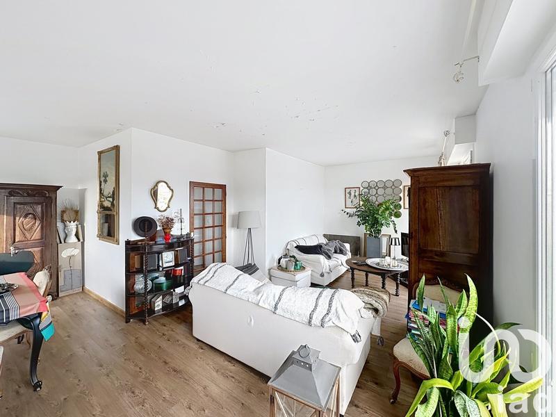 Appartement - 97 m² - 4 pièces