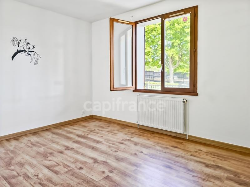 Pavillon - 105 m² - 5 pièces