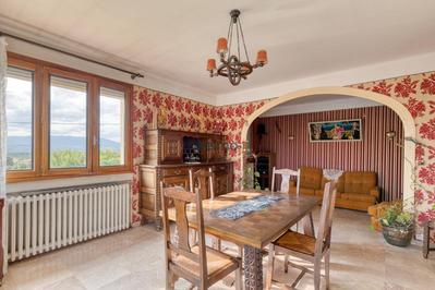 Maison - 149 m² - 7 pièces