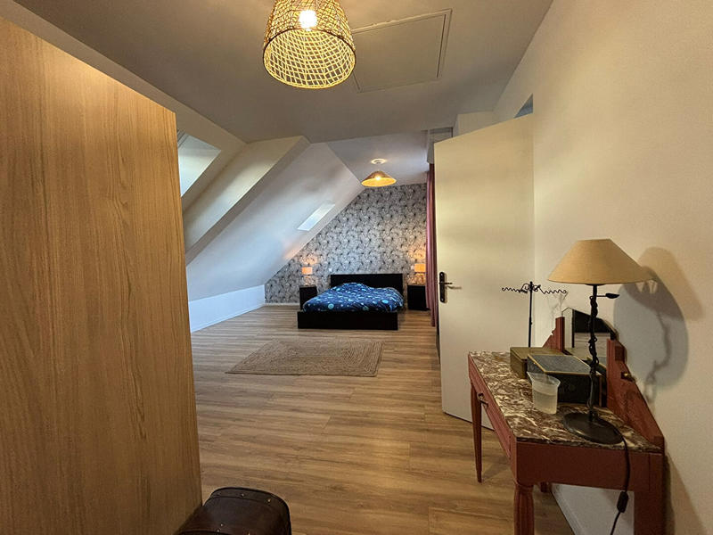 Maison - 163 m² - 7 pièces