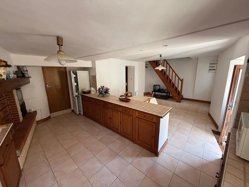 Maison - 180 m² - 6 pièces
