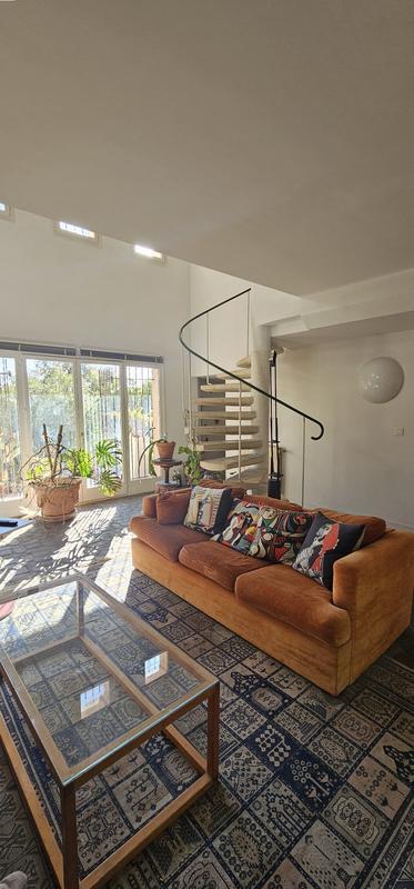 Viager - Villa - 216 m² - 8 pièces