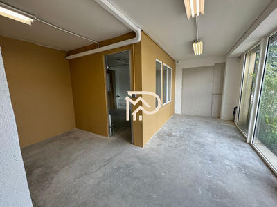 Local d'activités - 200 m²