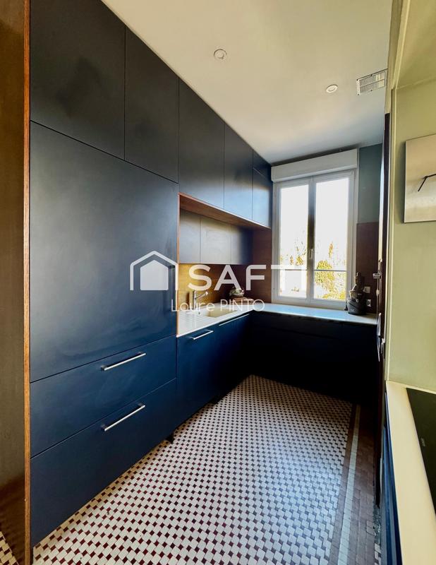 Maison de maîtres - 200 m² - 8 pièces