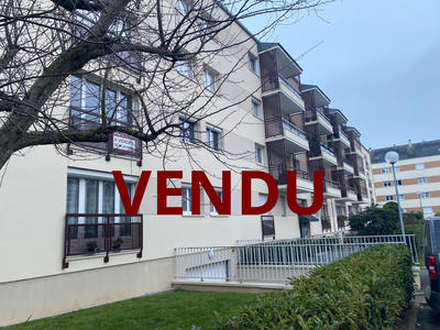 Appartement - 82 m² - 3 pièces