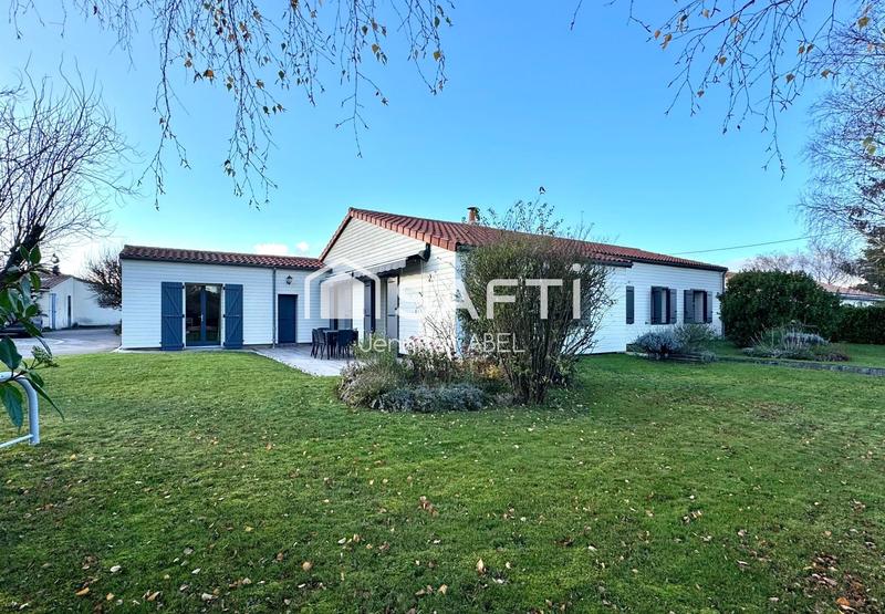 Maison - 165 m² - 8 pièces