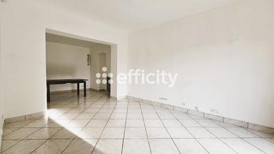 Appartement - 136 m² - 5 pièces