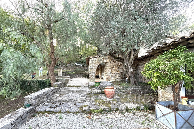 Bergerie - 270 m² - 6 pièces