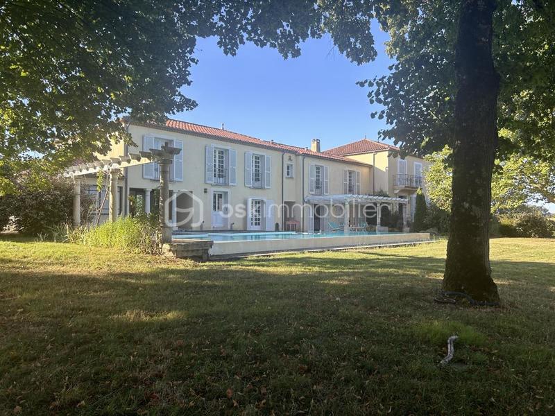 Propriété - 600 m² - 13 pièces