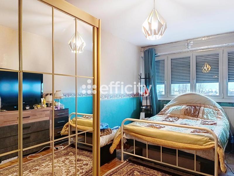 Appartement - 92 m² - 4 pièces