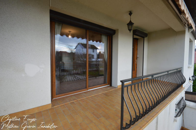 Maison traditionnelle - 83 m² - 4 pièces