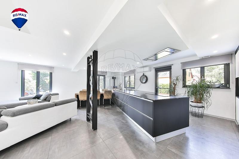 Maison - 128 m² - 5 pièces