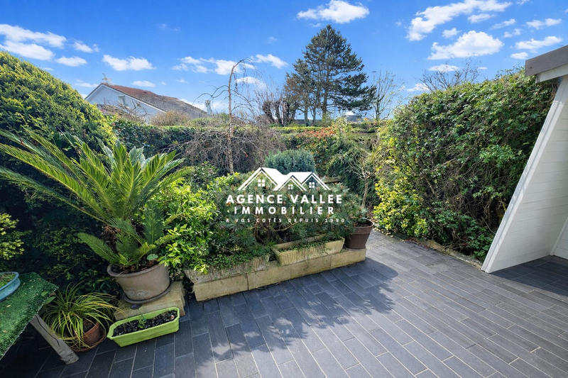 Maison - 83 m² - 4 pièces