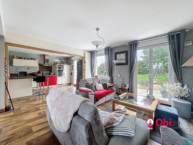 Maison - 92 m² - 5 pièces