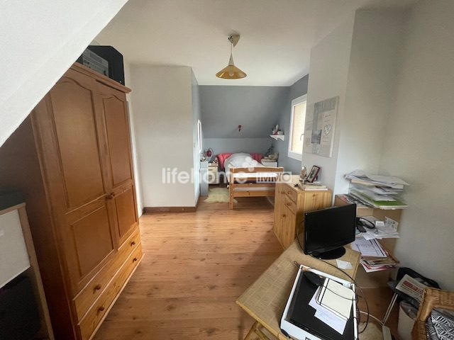 Maison traditionnelle - 95 m² - 6 pièces