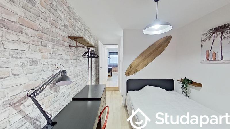 Chambre - 12 m² - 1 pièce