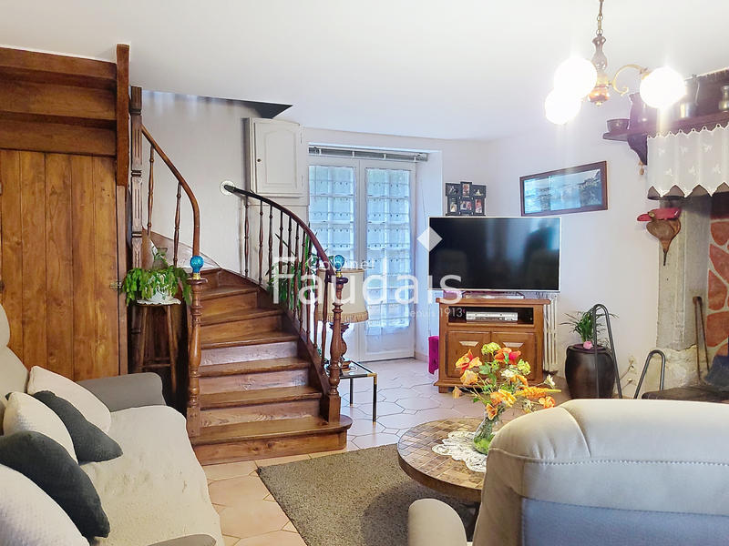 Maison - 154 m² - 7 pièces