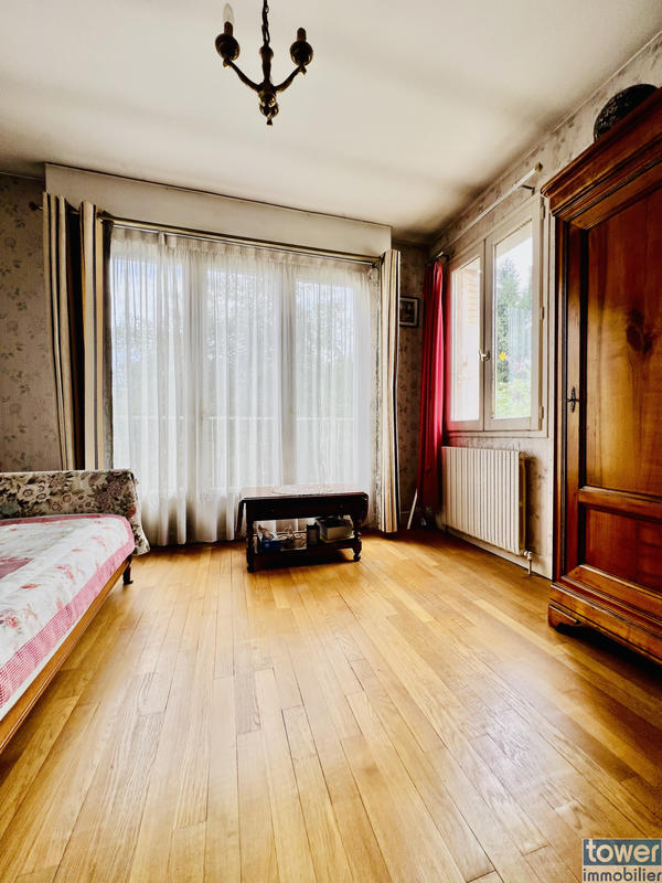 Maison - 95 m² - 5 pièces