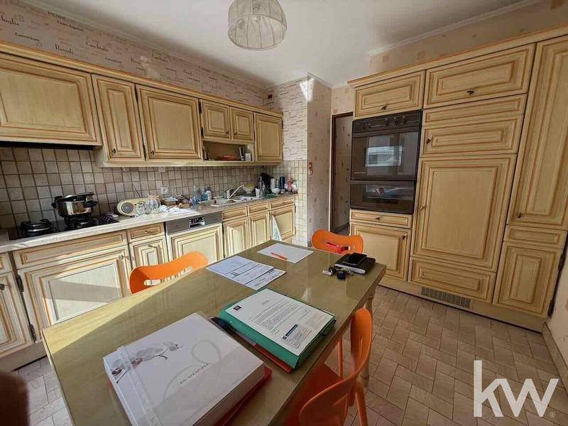 Appartement - 100 m² - 5 pièces