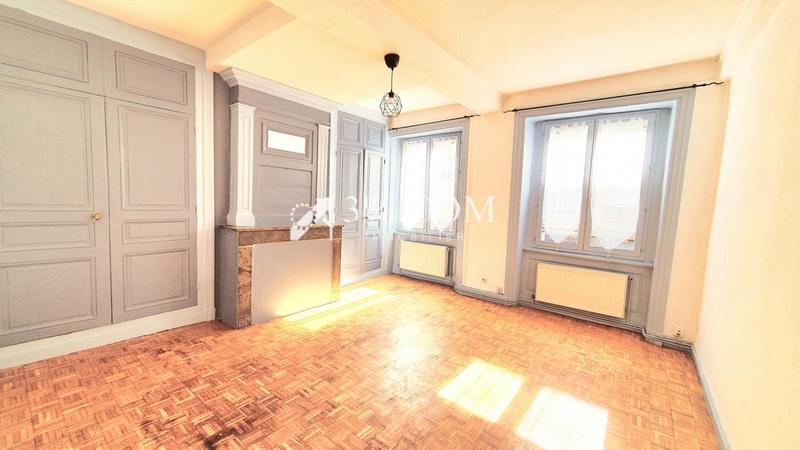 Appartement - 90 m² - 4 pièces